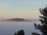 Pierrevert dans le petit matin.